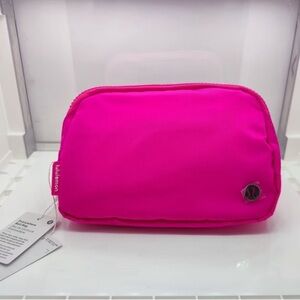 lululemon pink fashion sports chest bag